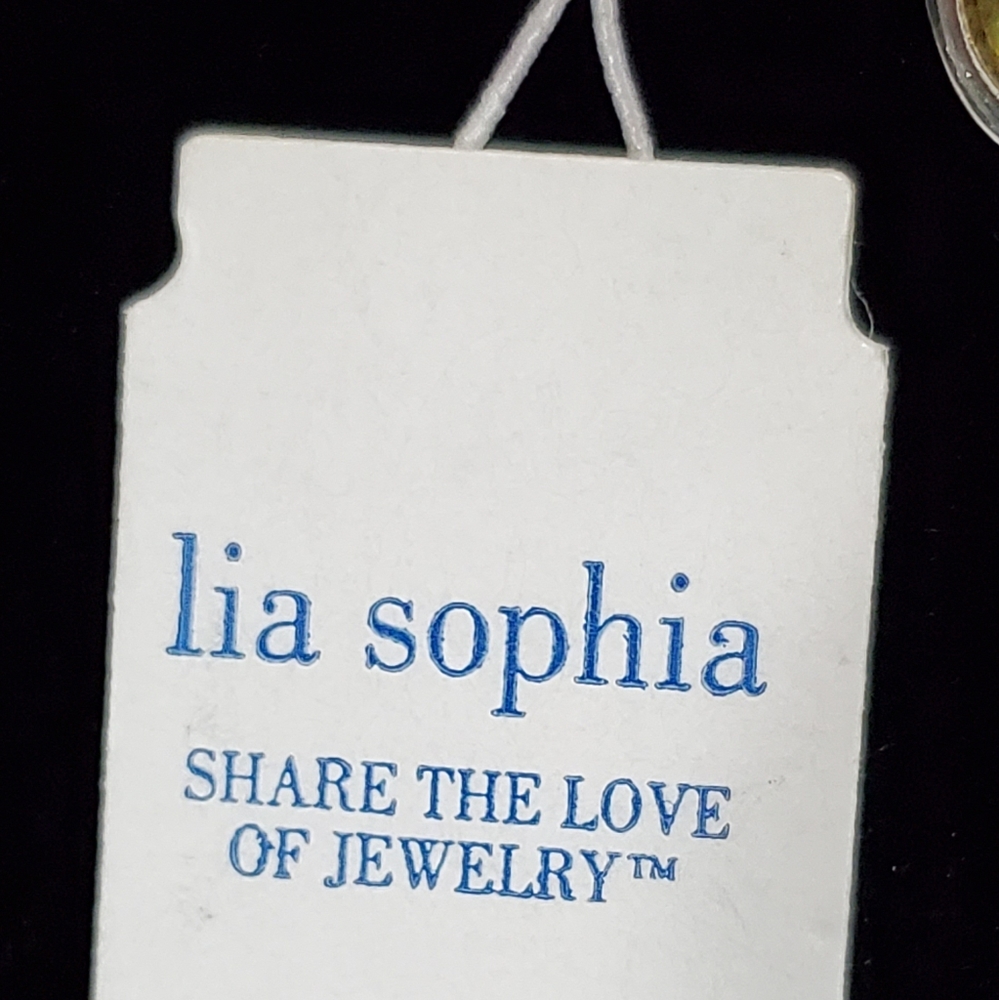 NEW Infinity Pendant - Picture 2 of 2